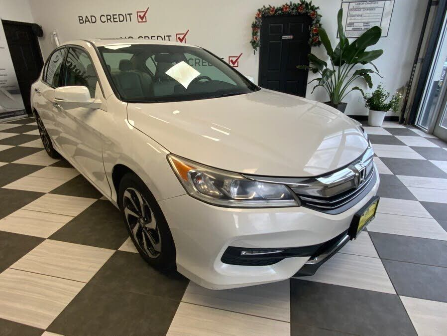 2016 HONDA Accord