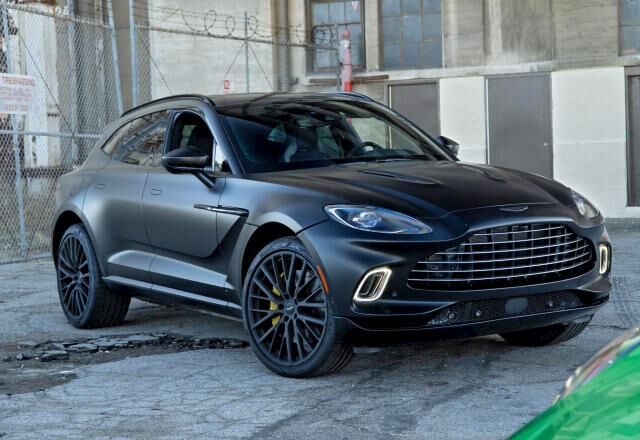 2022 ASTON MARTIN DBX