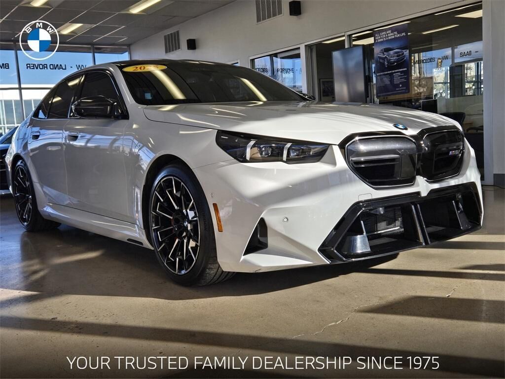 2025 BMW M5