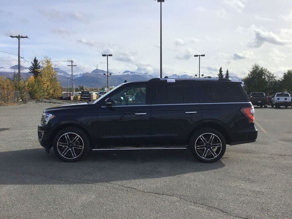 2021 FORD Expedition