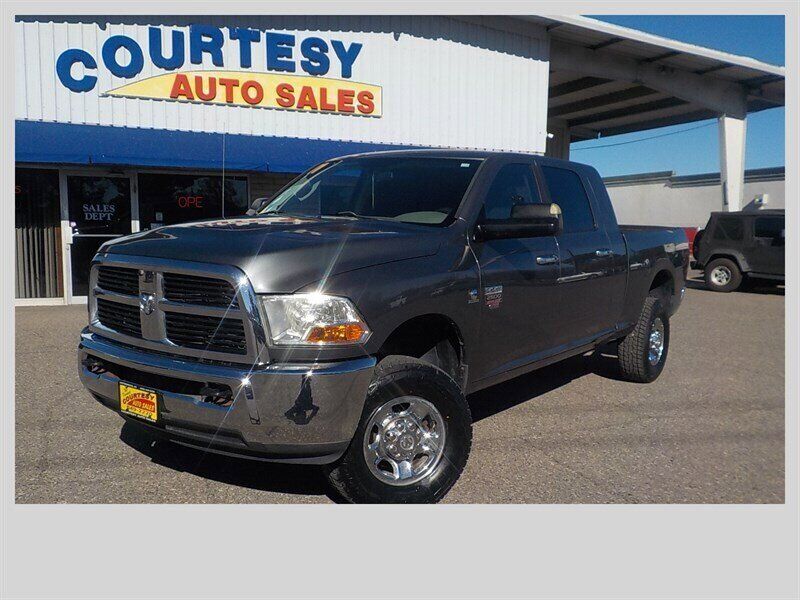 2011 DODGE Ram