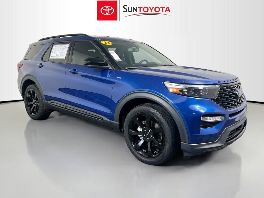 2023 FORD Explorer