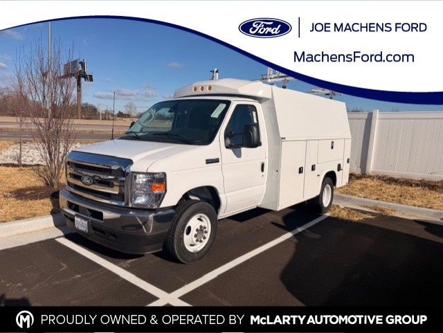 2026 FORD E-350