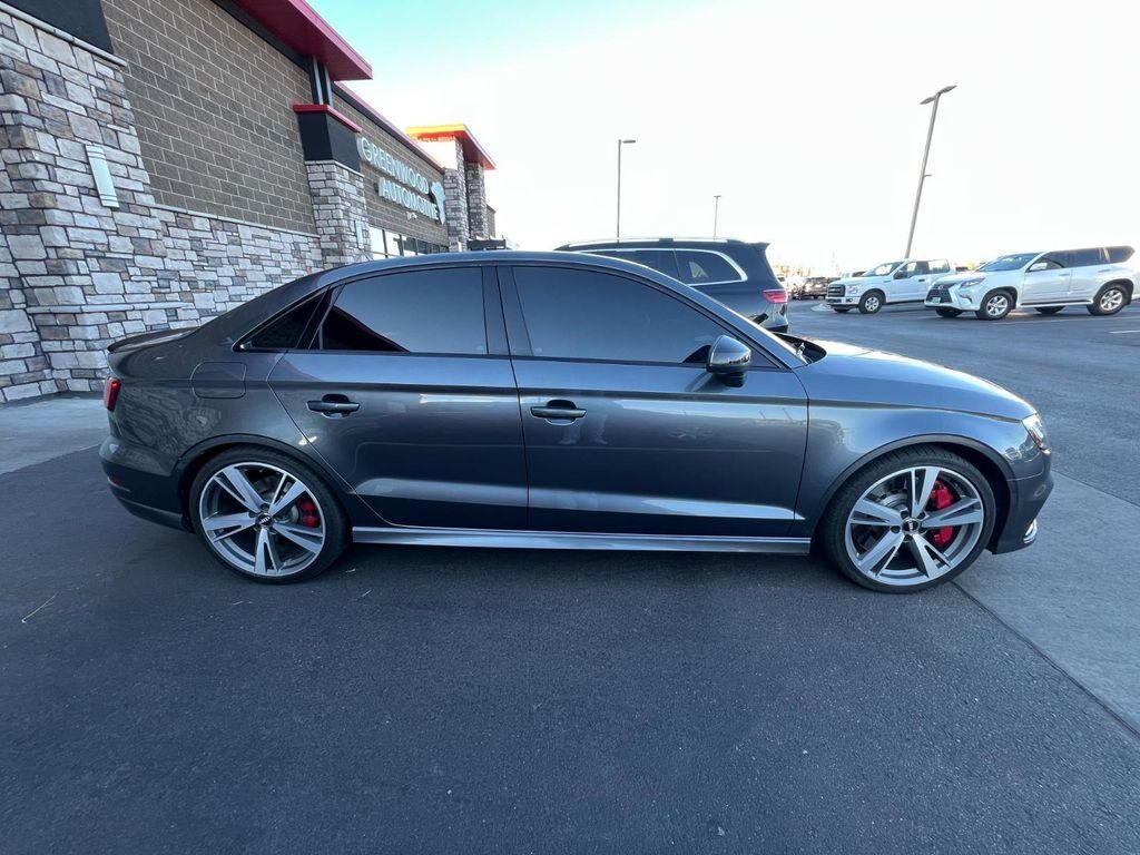 2017 Audi RS3
