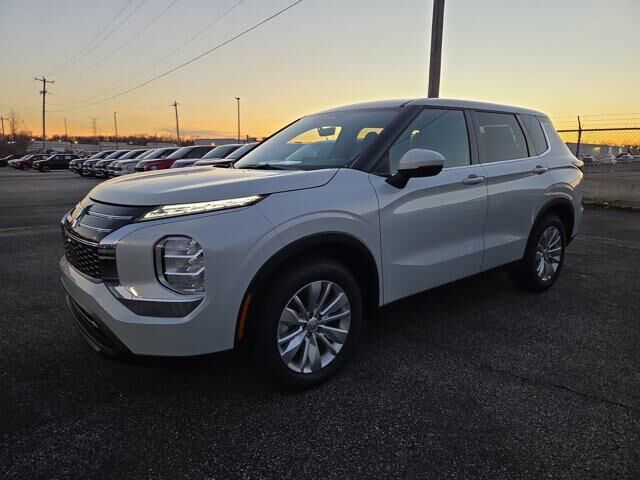 2026 MITSUBISHI Outlander