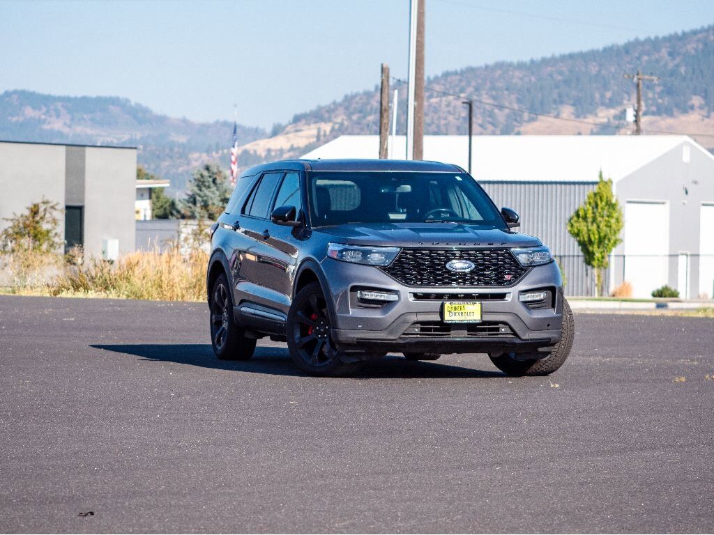 2021 FORD Explorer