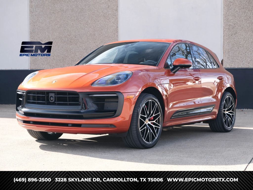 2022 PORSCHE Macan