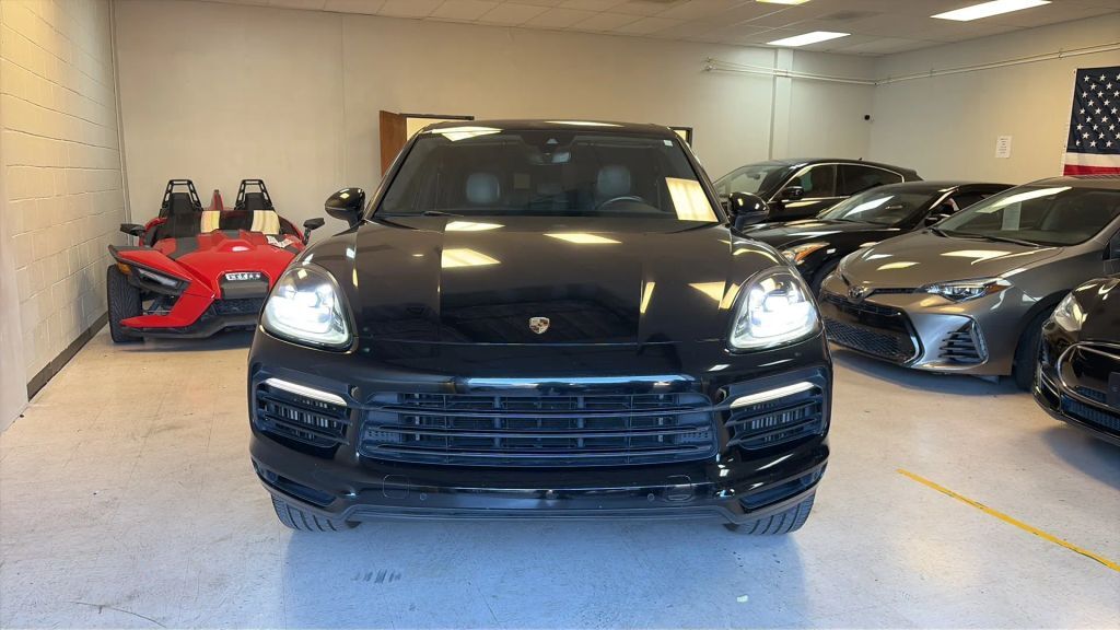 2019 PORSCHE Cayenne