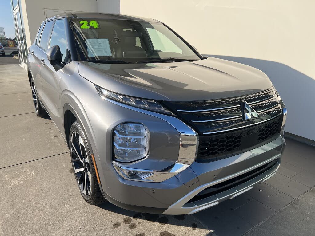 2024 MITSUBISHI Outlander