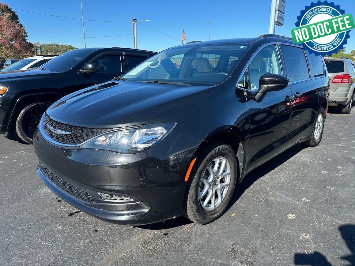 2021 CHRYSLER Voyager