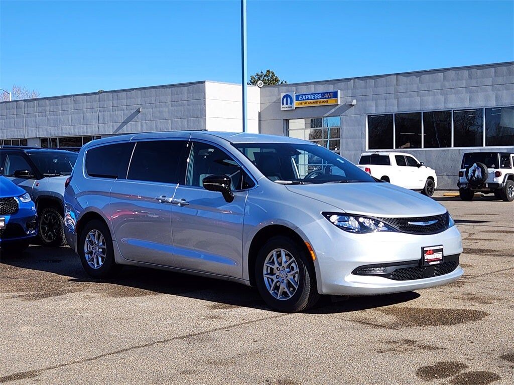 2026 CHRYSLER Voyager