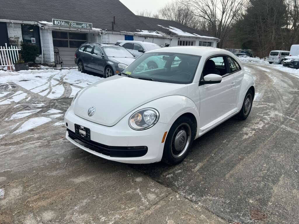 2012 VOLKSWAGEN Beetle