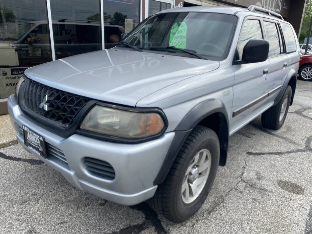 2004 MITSUBISHI Montero Sport