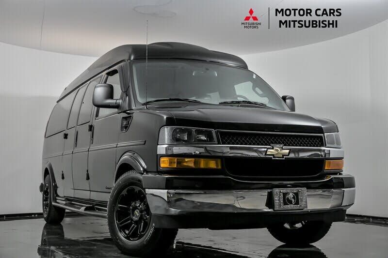 2023 CHEVROLET Express
