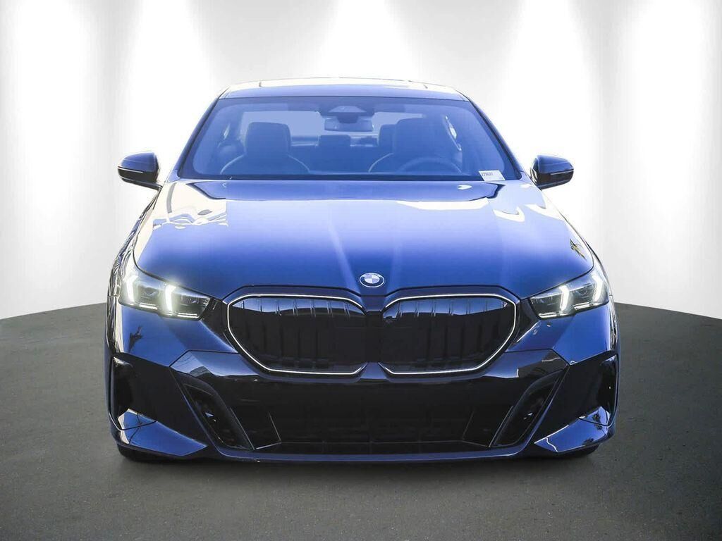 2026 BMW 530i