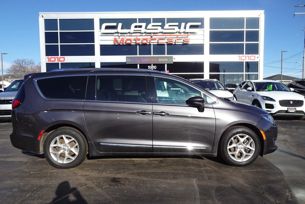 2020 CHRYSLER Pacifica
