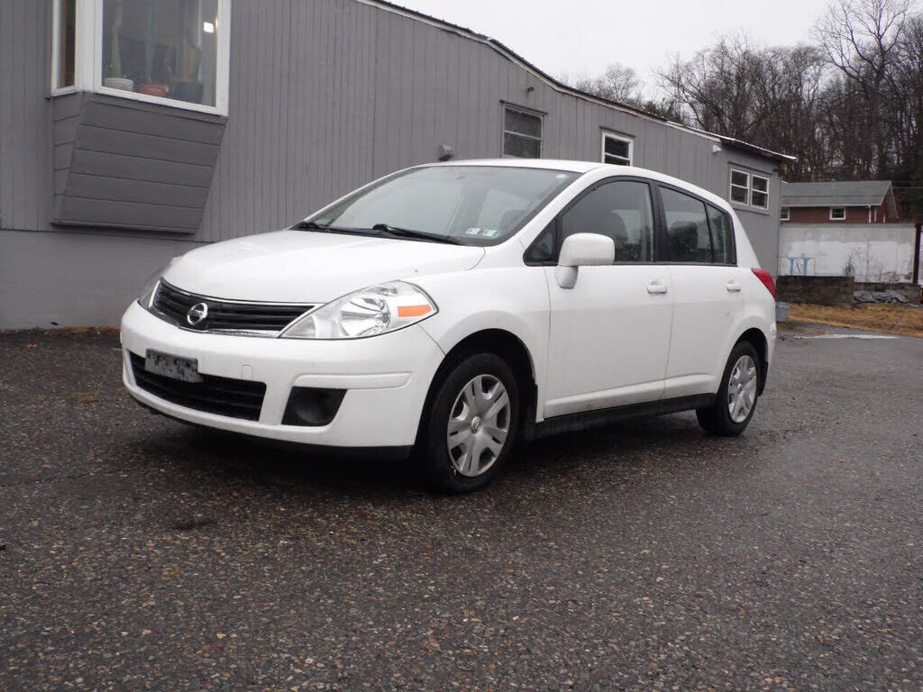 2012 NISSAN Versa