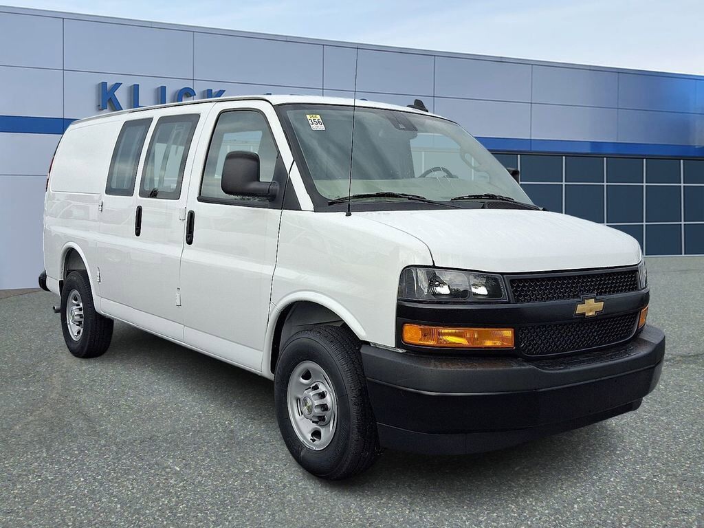 2025 CHEVROLET Express