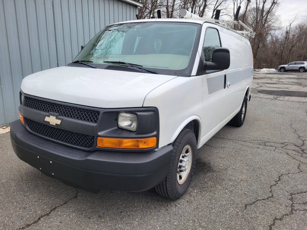 2011 CHEVROLET Express