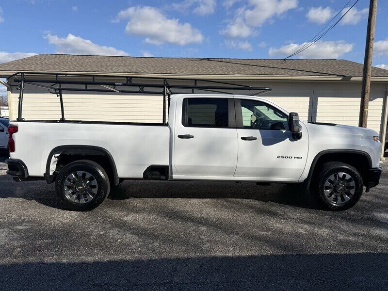 2023 CHEVROLET Silverado HD