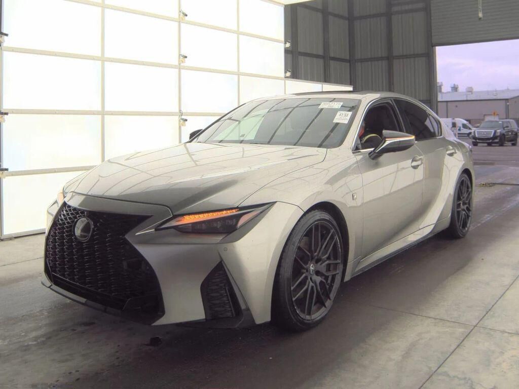 2021 LEXUS IS
