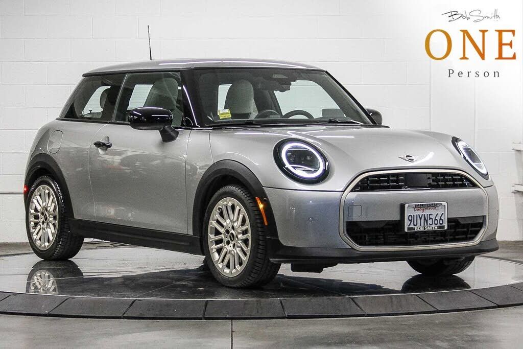 2025 MINI Hardtop