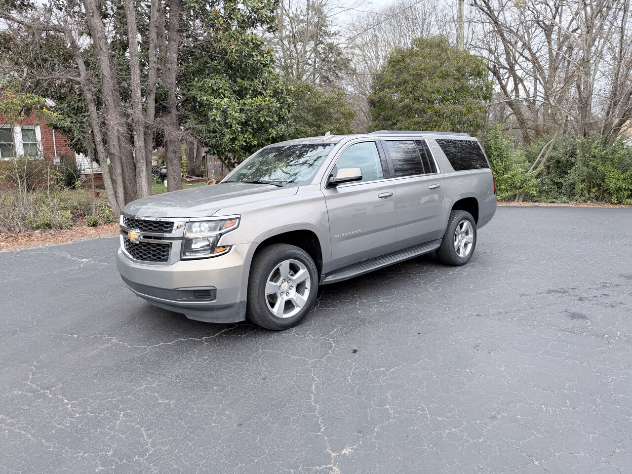 2019 CHEVROLET Suburban