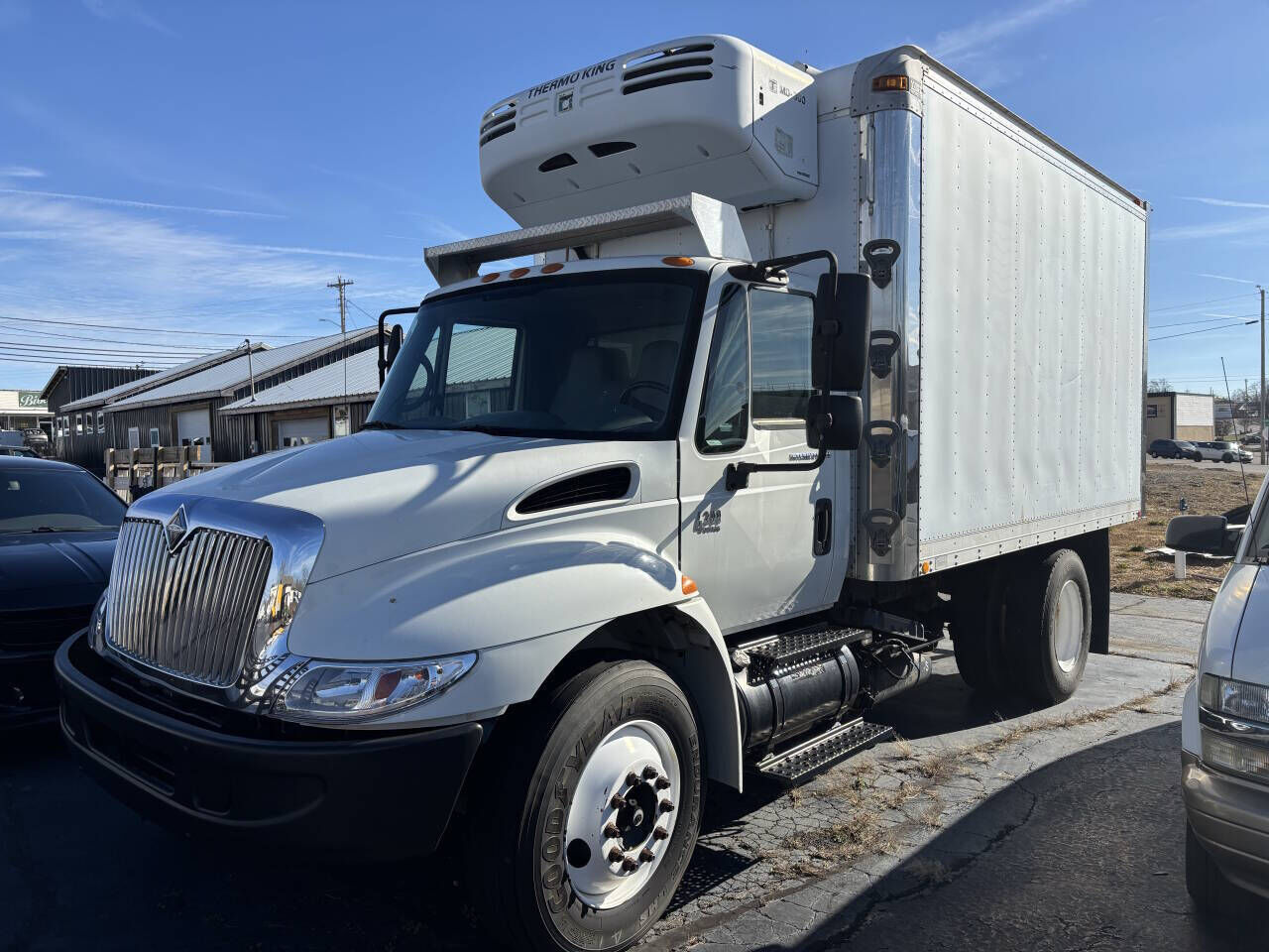 2013 INTERNATIONAL TA005