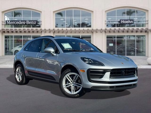 2024 PORSCHE Macan