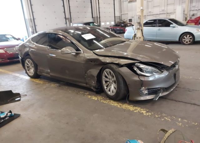 2016 TESLA Model S