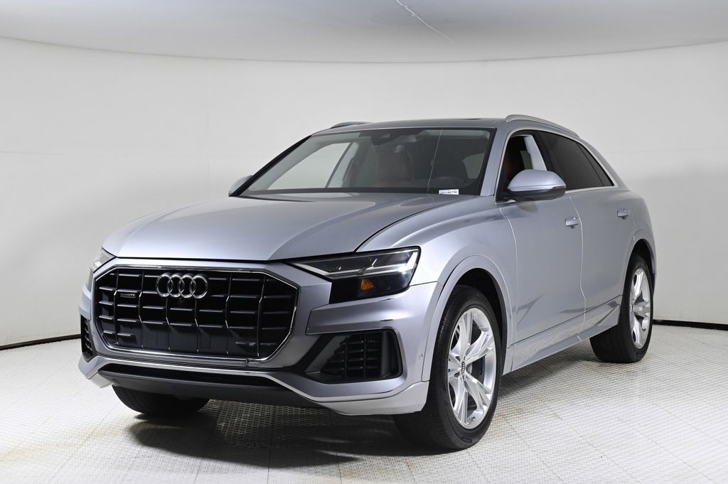 2022 AUDI Q8