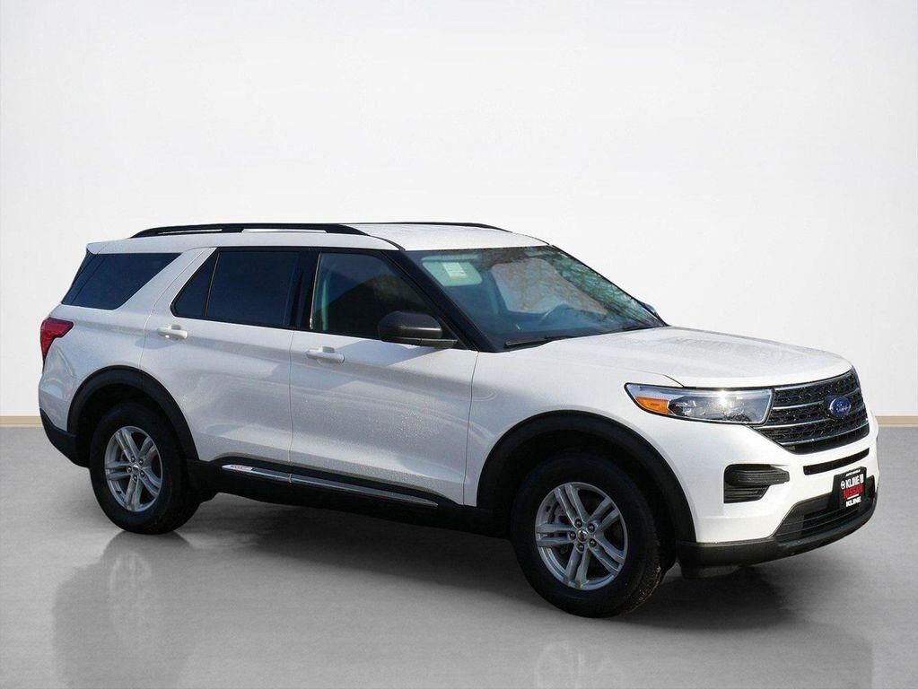 2024 FORD Explorer