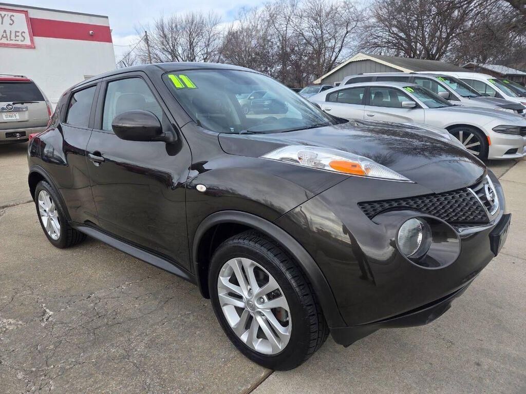 2011 NISSAN Juke