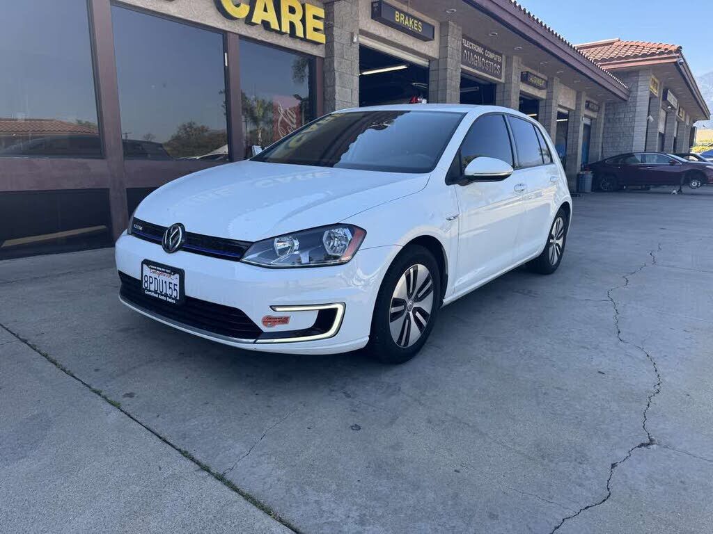 2016 VOLKSWAGEN e-Golf