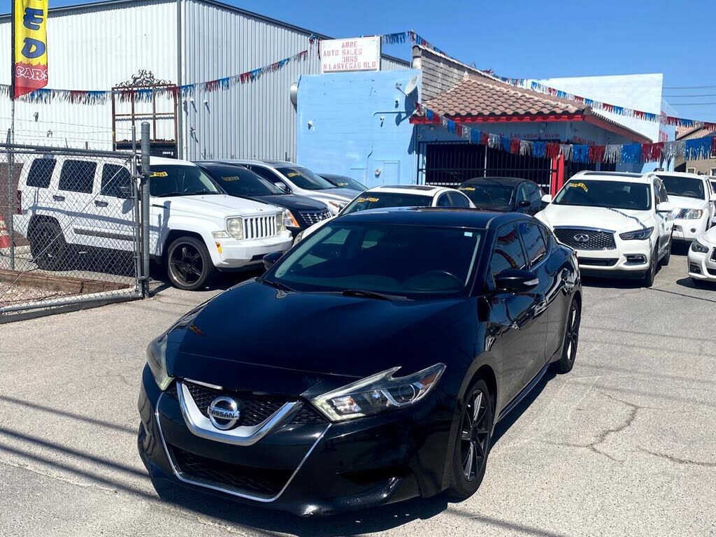2017 NISSAN Maxima