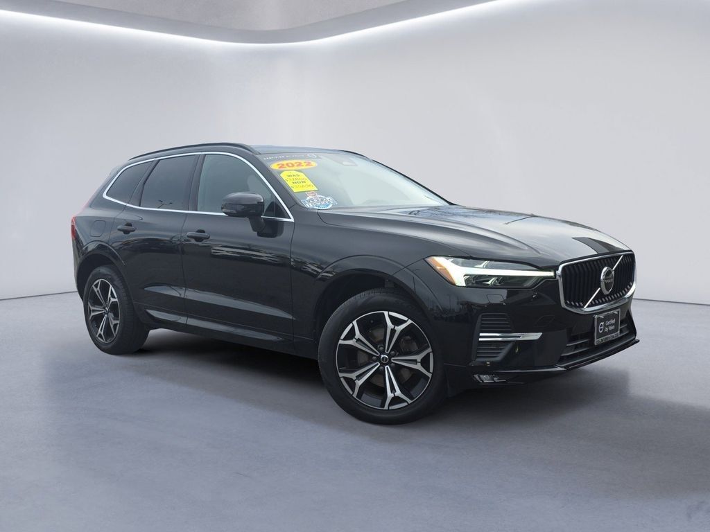 2022 VOLVO XC60