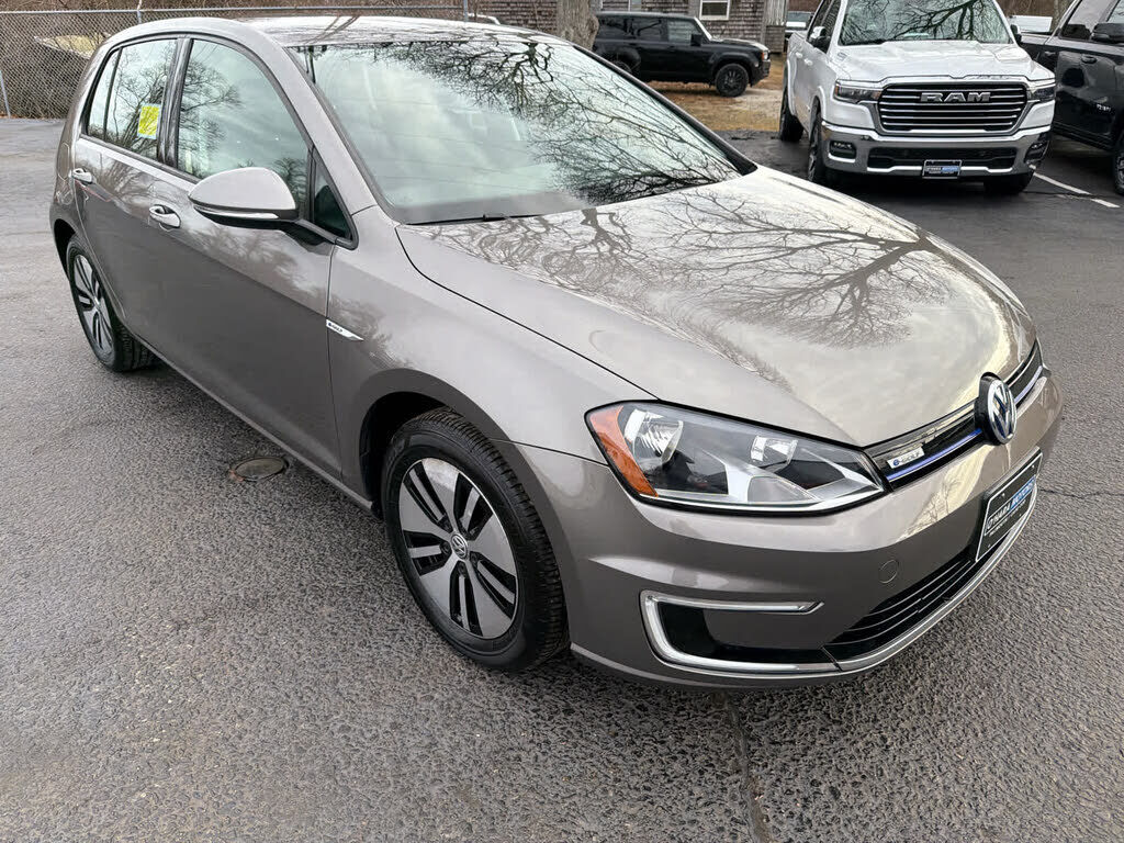 2016 VOLKSWAGEN e-Golf