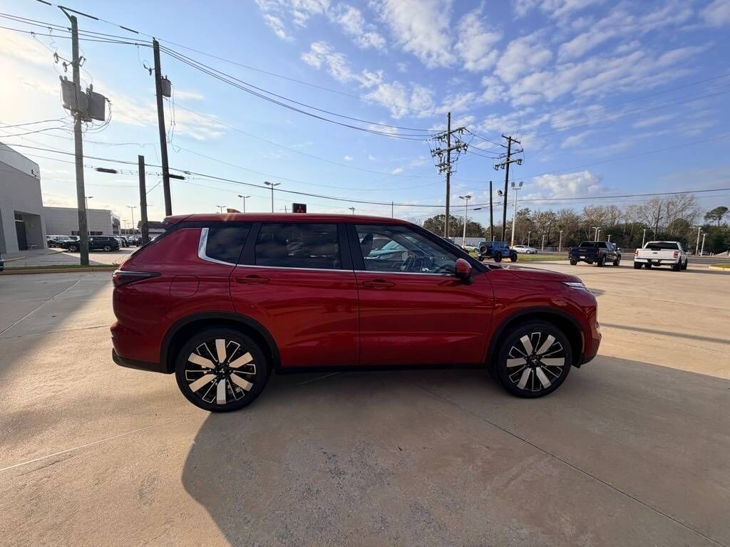 2026 MITSUBISHI Outlander