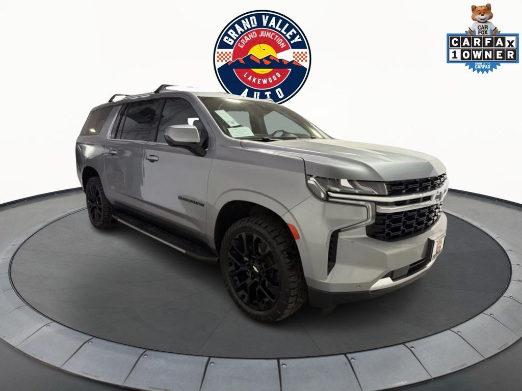 2023 CHEVROLET Suburban