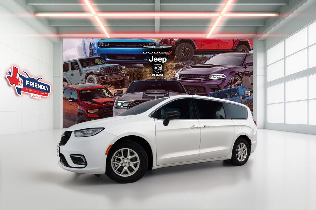 2024 CHRYSLER Pacifica