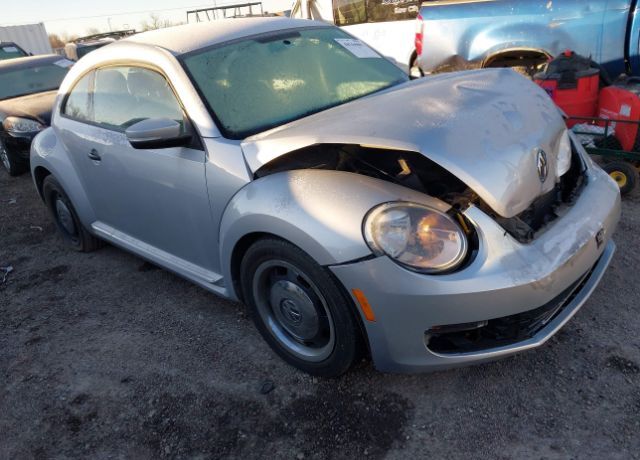 2015 VOLKSWAGEN Beetle