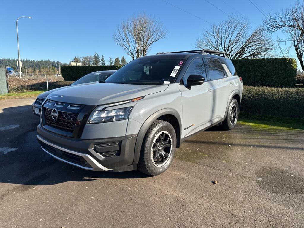 2023 NISSAN Pathfinder