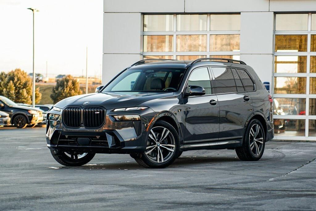 2025 BMW X7