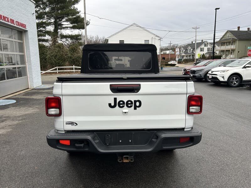 2021 JEEP Gladiator