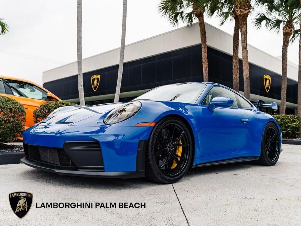 2025 PORSCHE 911