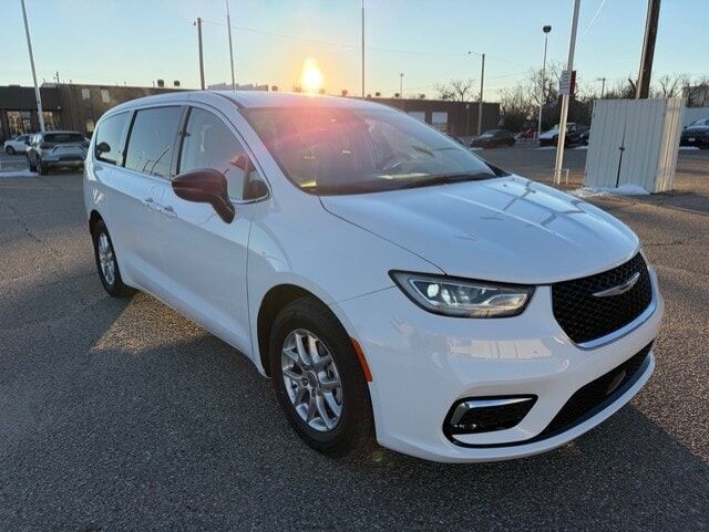 2024 CHRYSLER Pacifica