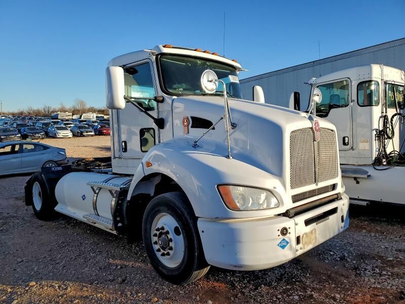 2017 KENWORTH T4 Series