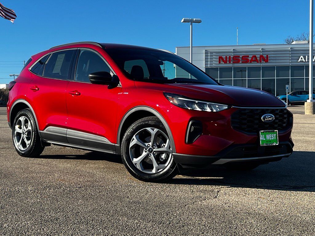 2025 FORD Escape