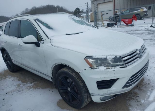 2017 VOLKSWAGEN Touareg