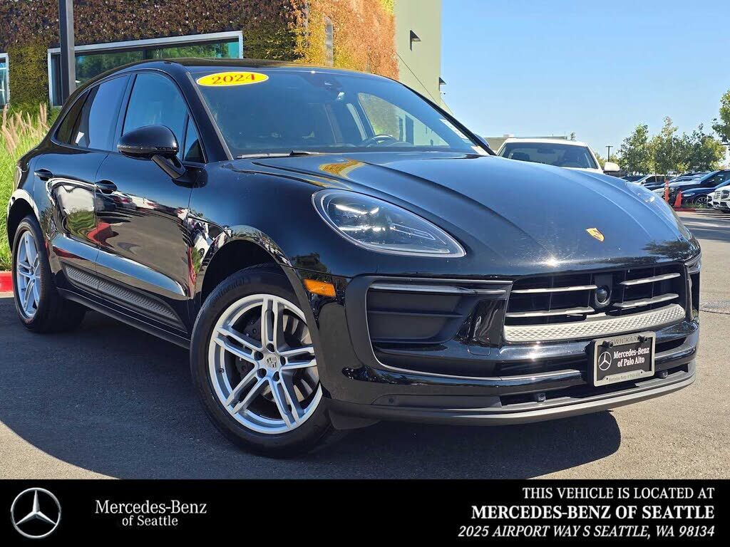 2024 PORSCHE Macan